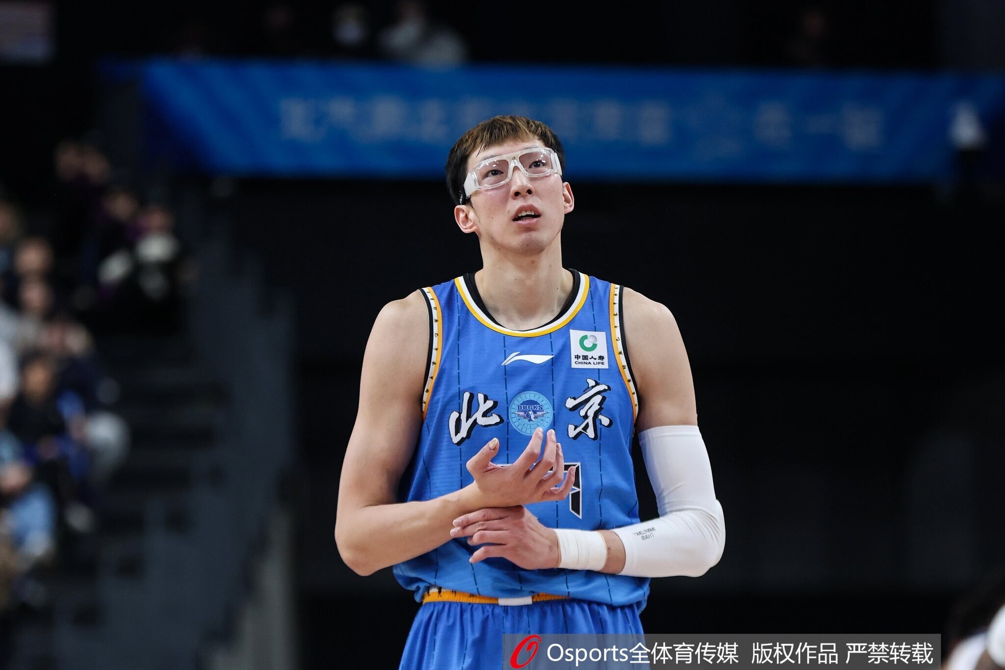 yl23455永利官网-媒体人：北京要想办法给周琦减负 毕竟赛季还很漫长 大家都很疲惫